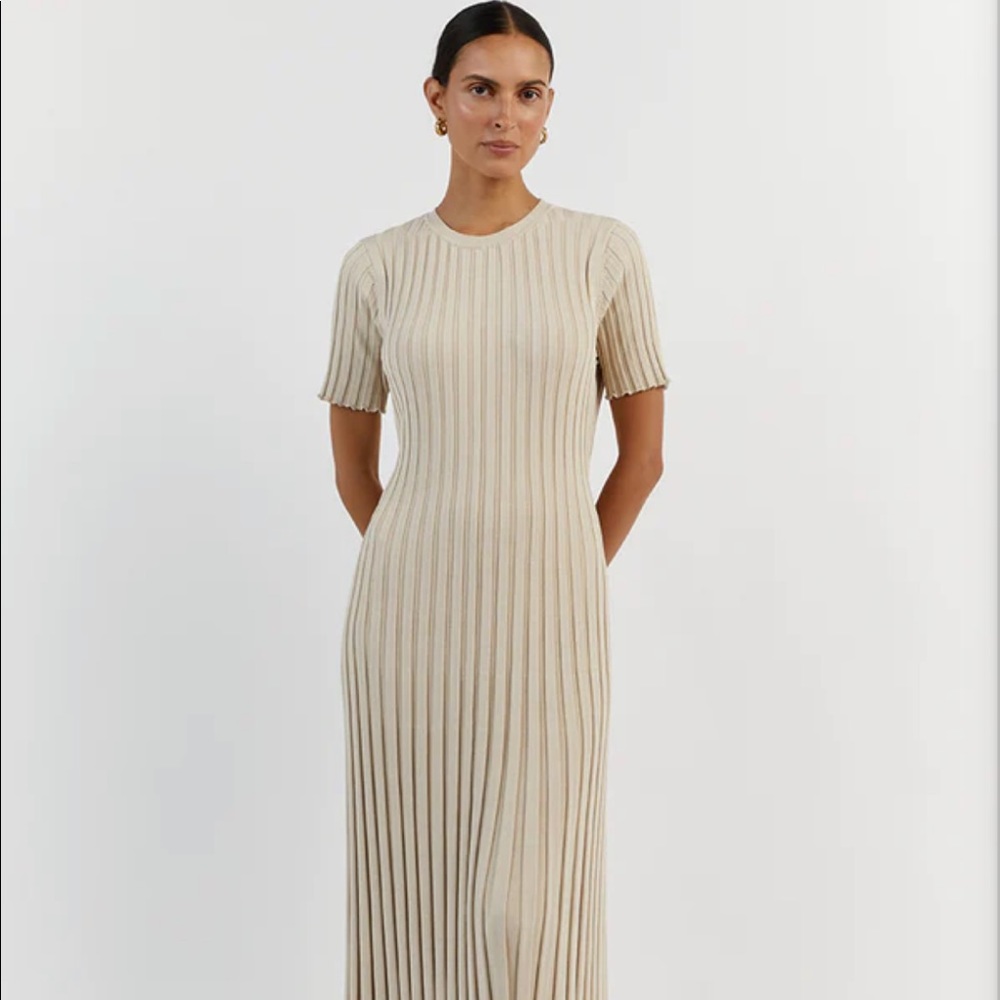 DISSH ADA STONE SHORT SLEEVE MIDI DRESS